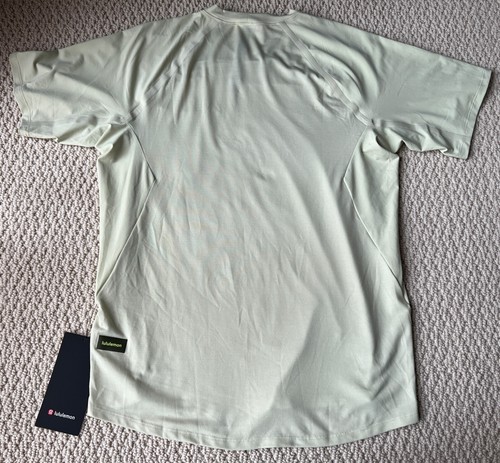 NWT Lululemon Dewy Yellow Ventilated Hiking Short Sleeve Tee T-Shirt Sz S $88 - Picture 12 of 14
