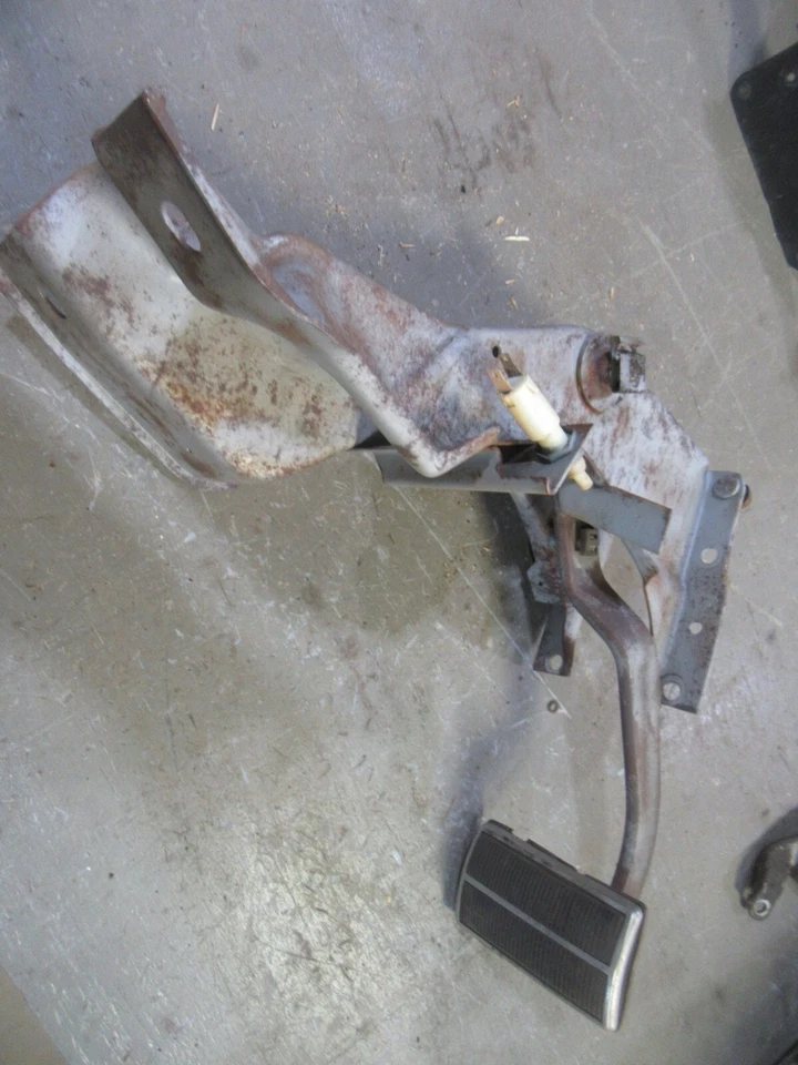 1969 1970 Chevrolet Impala Caprice автоматическое крепление педали тормоза в сборе - Изображение 3 из 3