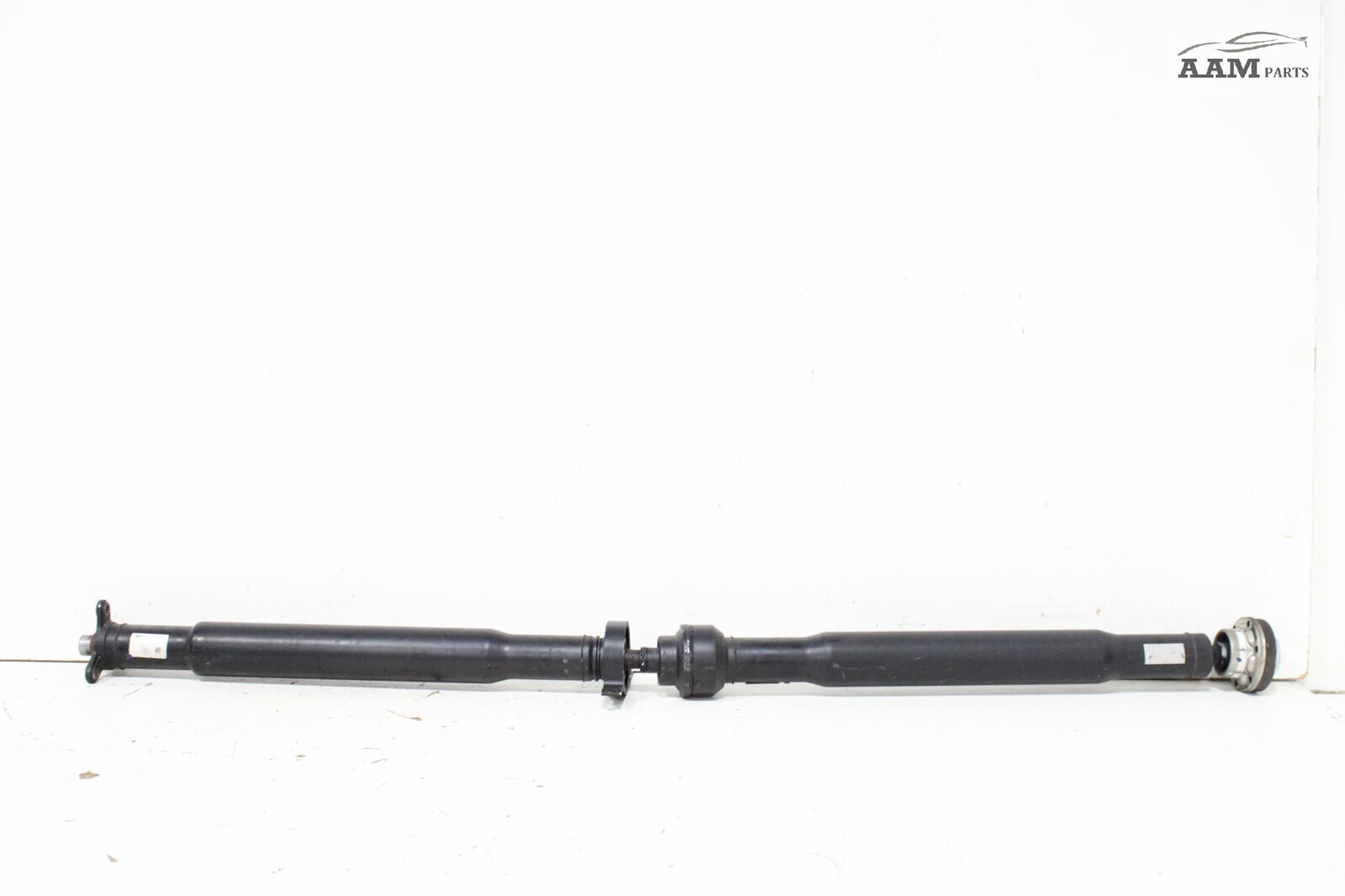 2017-2021 MASERATI GHIBLI RWD REAR DRIVE SHAFT CARDAN PROPELLER 670100411 OEM