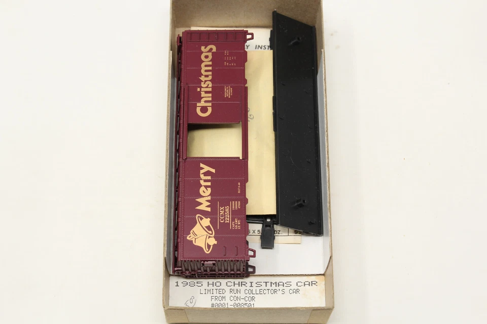Kit HO Athearn / Con-Cor Limited Run 40' Box Car Feliz Natal CCMX 122585 - Imagem 3 de 4