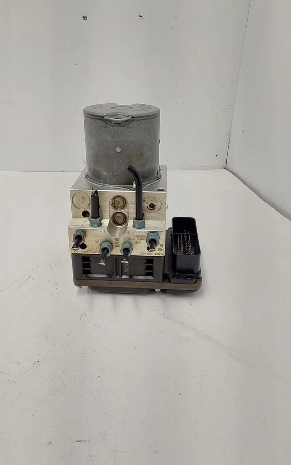 BMW Active Hybrid 7 2012 sistema ABS módulo de bomba de freno antibloqueo OEM Foto 2 de 4