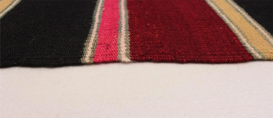 Vintage Hand Woven Traditional Kilim Rug 5'4" x 7'7" Oriental Wool Carpet - Image 3 of 4