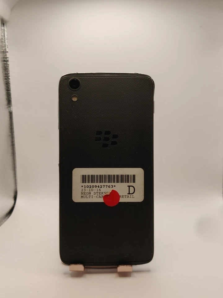 Operador desconocido BlackBerry DTEK50 PARA REPUESTOS Foto 2 de 3