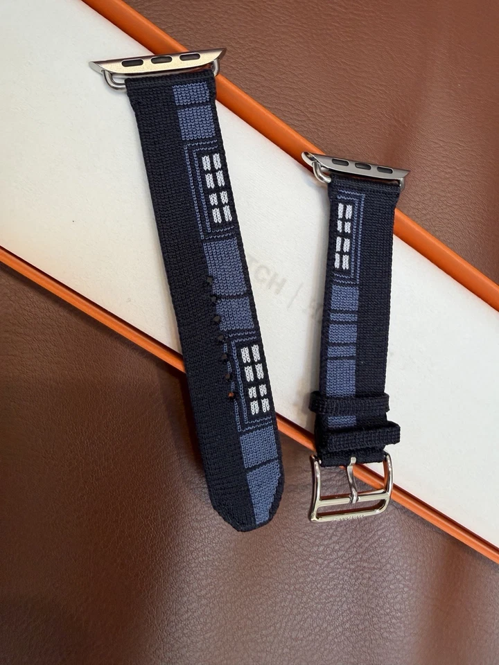 Apple Watch Hermès Band 46mm Single Tour Faubourg Party - Image 4 of 4