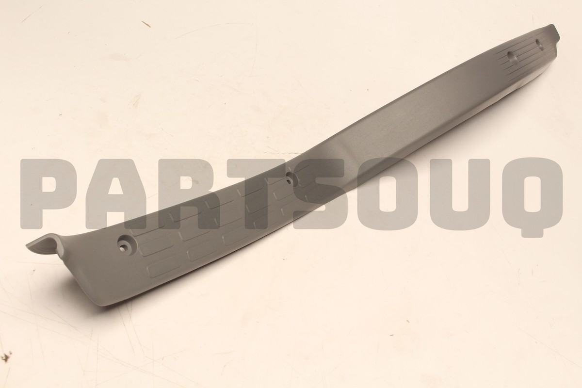 6791337030B0 Genuine Toyota PLATE, FRONT DOOR SCUFF, RH 67913  