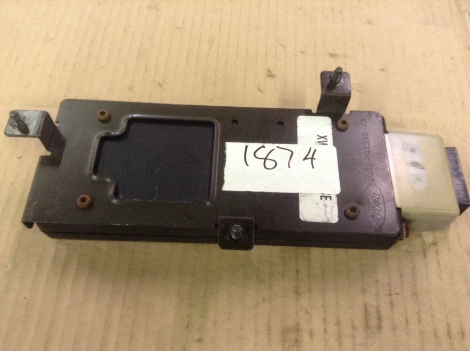 Módulo de control telefónico de comunicación Lincoln Continental Town Car 99 1999 M73 Foto 4 de 4