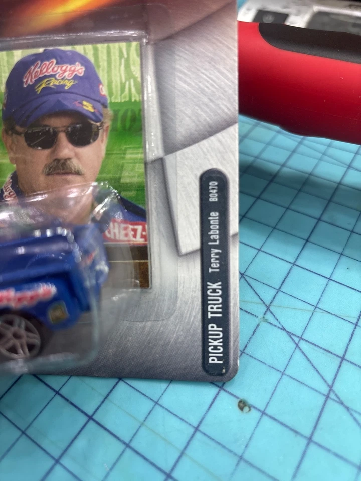 Hot Wheels Racing Recreational Series Terry Labonte #5 Pick Up Truck - Image 3 of 4