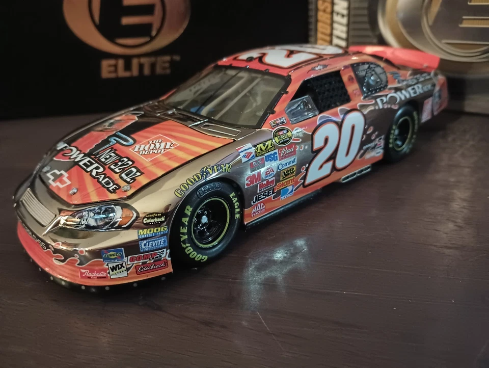 Tony Stewart #20 2006 Powerade oro blanco Elite Monte Carlo SS 1/24 escala 25 de 25 Foto 3 de 4