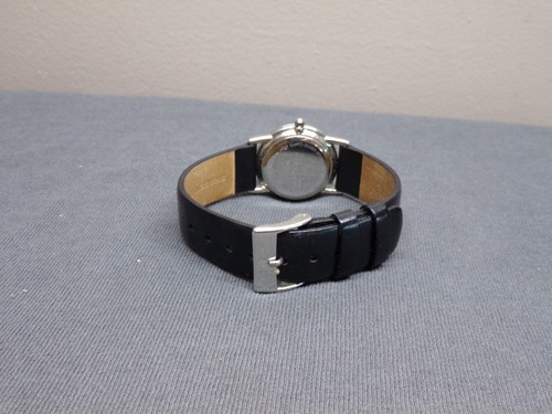 Women's SKAGEN Water-Resistant Watch w/ New Battery - Works Great! H77 - Picture 4 of 5