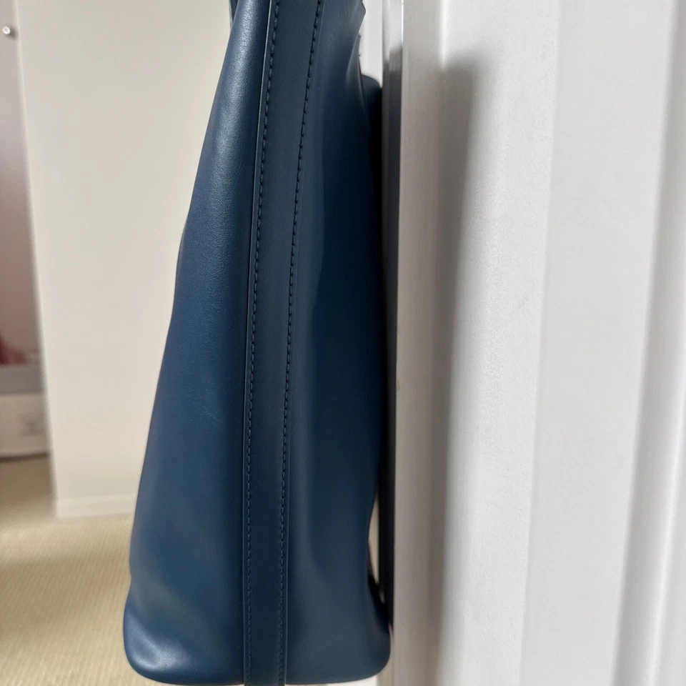 Annie King Blue Leather Tote - Image 4 of 4