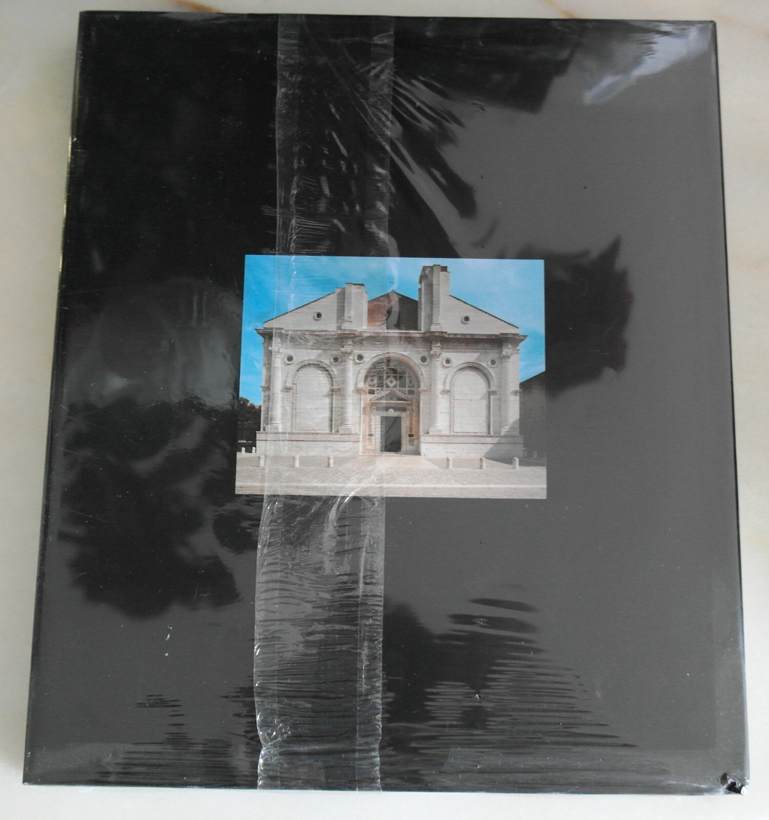 Foto 2 di 5