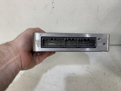 1996-1997 Toyota RAV4 2WD AT ecu ecm engine computer 89661-42240