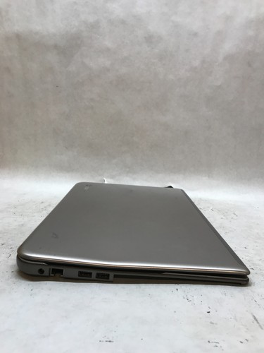 Toshiba Satellite P55-A5312 15" Laptop Intel Core i5 NO RAM For Parts/Repair -DW - Picture 4 of 8