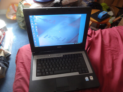 Dell Inspiron 1300 mit Win XP Home Edition (nur Ersatzteile/Reparatur)