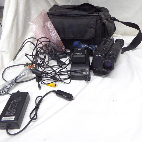 Sony handycam video 8 black CCD-TR33OE - Picture 2 of 8