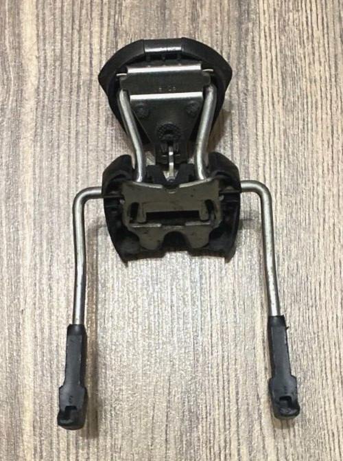 LOOK ROSSIGNOL ビンディングリフター 5mm LOOK ROSSIGNOL ビンディングリフター 5mm 完成品 スキー板