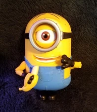 Thinkway Toys Universal Studios Yellow Minion Moving Eye Despicable ME