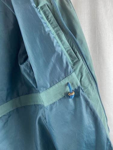 Abrigo Chaqueta Mujer North Ridge Talla 12 Cola de Pescado Con Capucha Botón Magnético Verde - Imagen 10 de 12