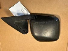 03-04 Mitsubishi Montero Sport Right Door Mirror Power Non-Heated Black