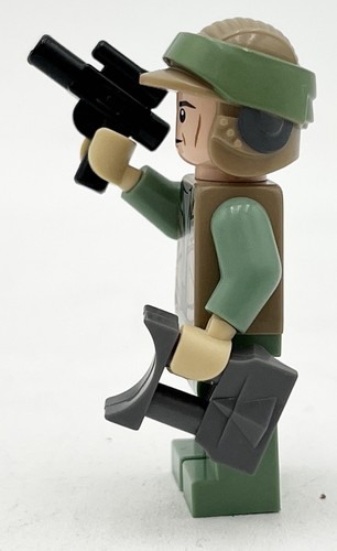 Lego Star Wars Endor Rebel Commando Dark Tan Vest SW0367 Minifigure - Picture 4 of 5