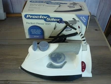 PROCTOR SILEX PERFECT PRESS IRON AUTOMATIC SHUTOFF 16230