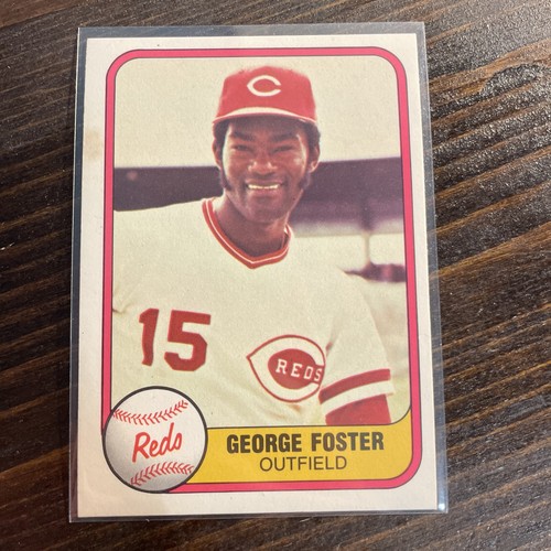 George Foster [Outfield on Front] #216 1981 Fleer card