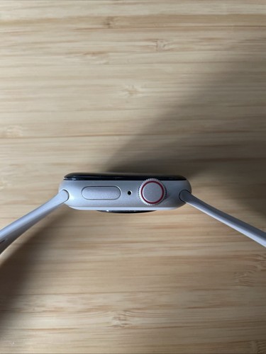 Apple Watch SE (2022) 40mm Starlight Aluminum, Sport Band Cellular - READ - Zdjęcie 3 z 5