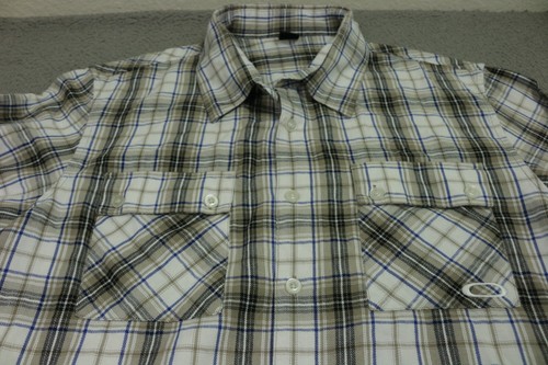 Oakley Polo Shirt Button Up Mens Size Large Plaid Two Front Pockets - Picture 7 of 12