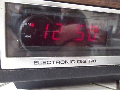 General Electric 7-4640 D Alarm Clock Radio Working! Vintage | eBay