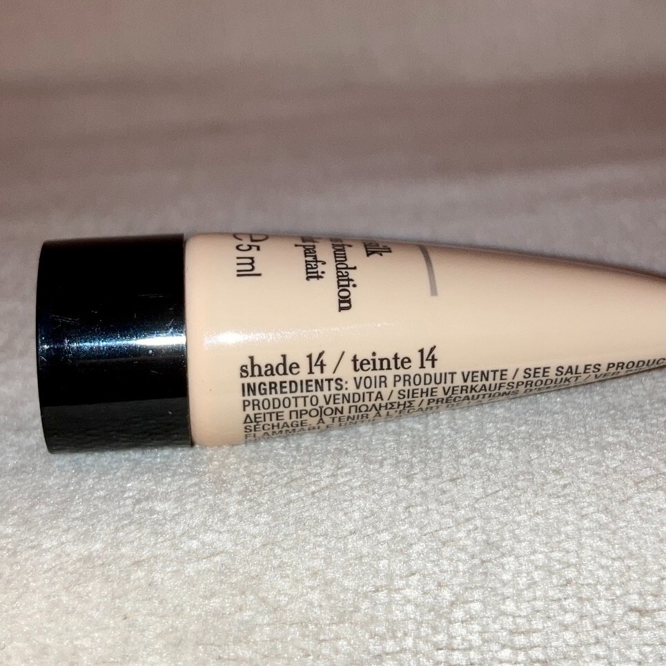Giorgio Armani Luminous Silk Foundation in Shade 14 Deluxe Sample