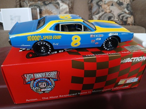 1975 Dale Earnhardt #8 1/24 10,000RPM Speed Shop Dodge Charger - Picture 2 of 7
