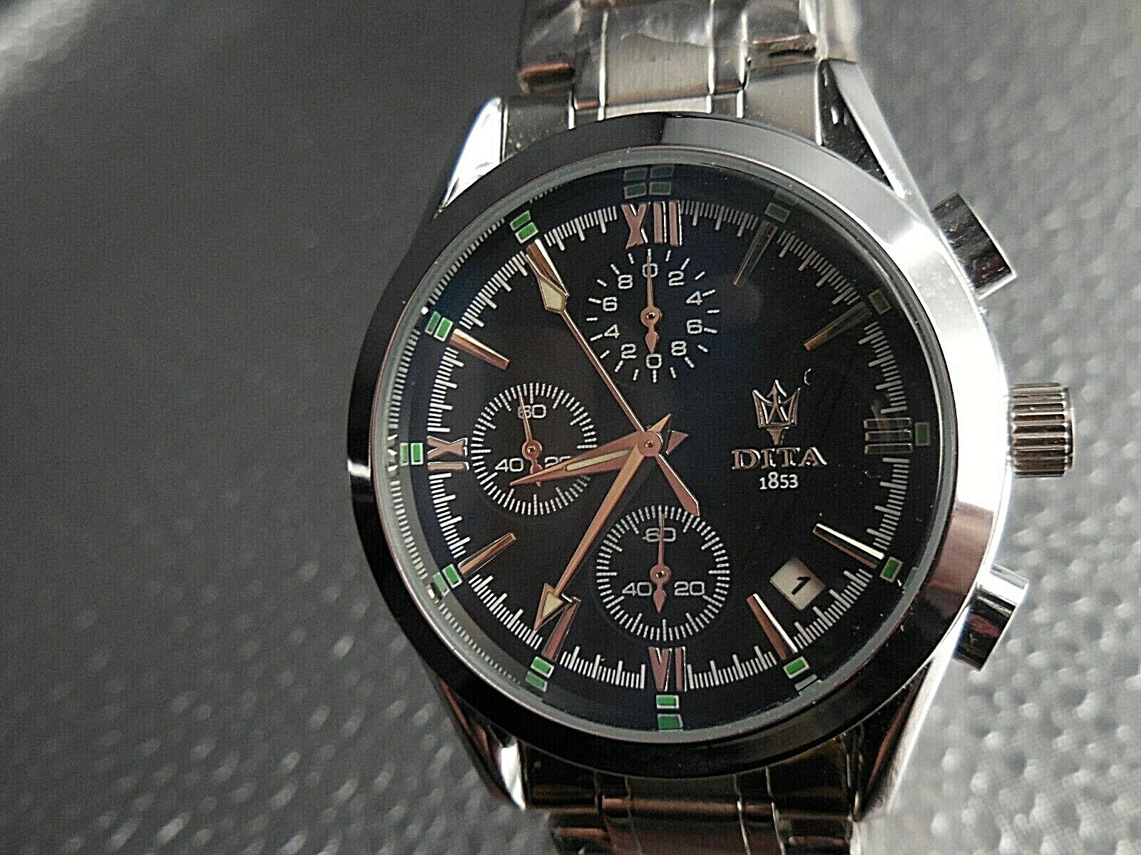 Montre dita multifonction résolvez le manque de temps avec le chronomètre