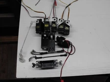 LOT OF 5 HITEC DUAL BALL BEARING  3 HS-425BB +1 HS-300 AND 1 HS-422