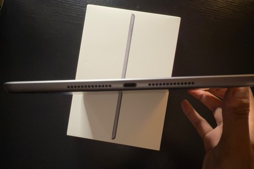 Apple iPad 9th Gen Wi-Fi 64GB – Space Gray – Excellent - AppleCare Eligible - Picture 4 of 8