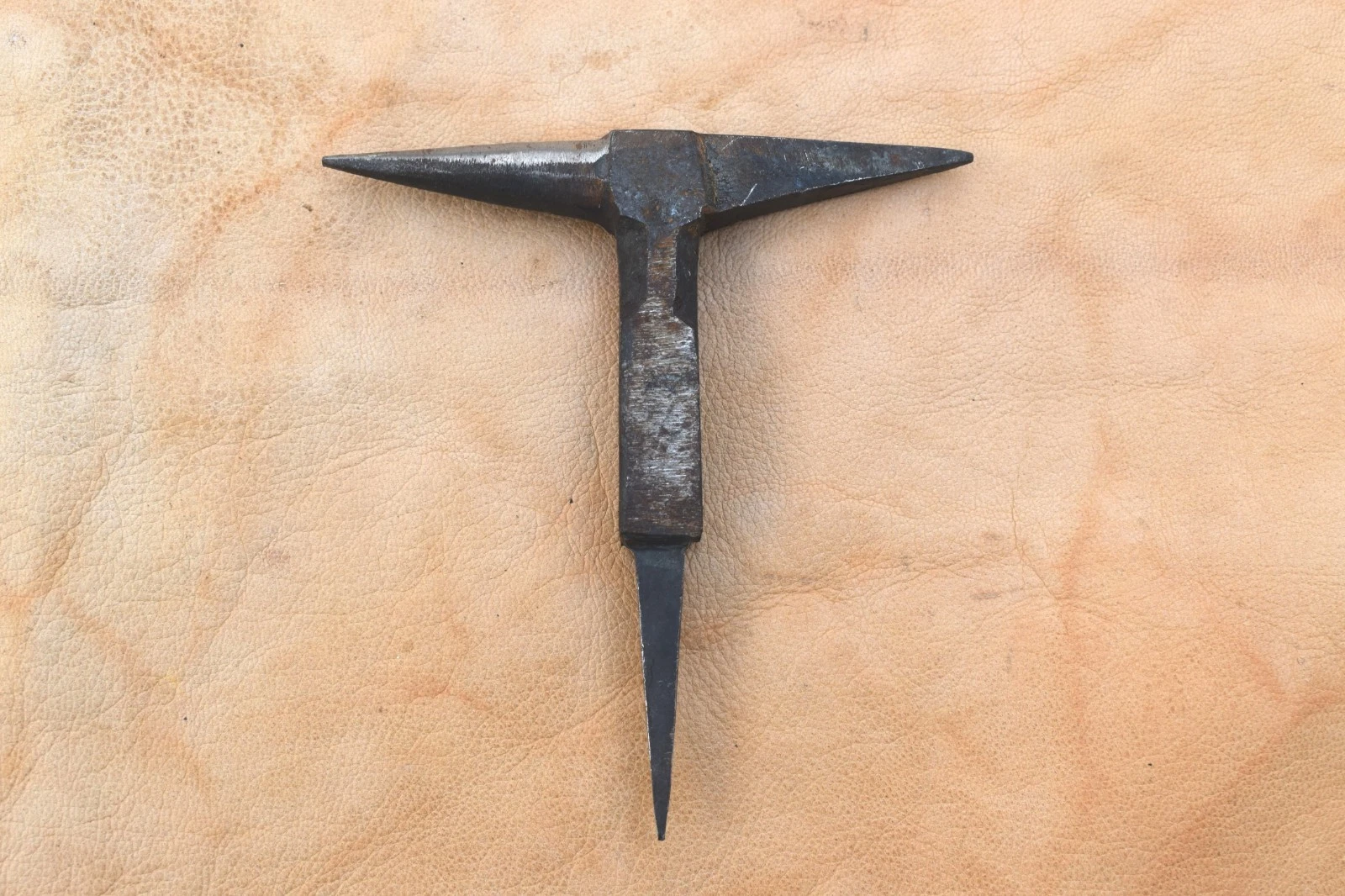 handmade iron anvil blacksmith silversmith jewelry tool vintage iron tool 6.7 oz