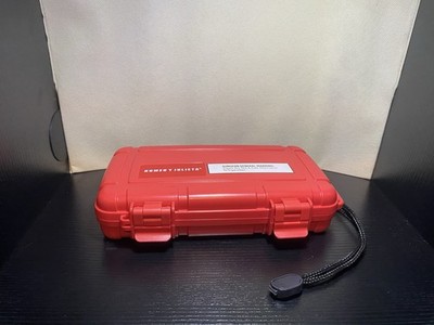 LOTUS ROMEO Y JULIETA Branded 4 Cigar Travel Humidor Red