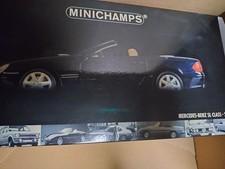 MINICHAMPS 1/18 MERCEDES BENZ SL CLASS 2001 494162