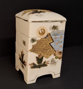 Vintage Japanese Ceramic Jūbako Stacking Box Set- 4 Tiers & Lid