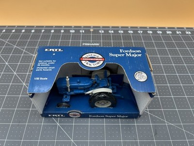 ERTL 1990 1:32 Scale Fordson Super Major Tractor