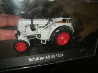 1:43 Ixo / Hachette Traktor SchlüTer AS 45 1954 In VP