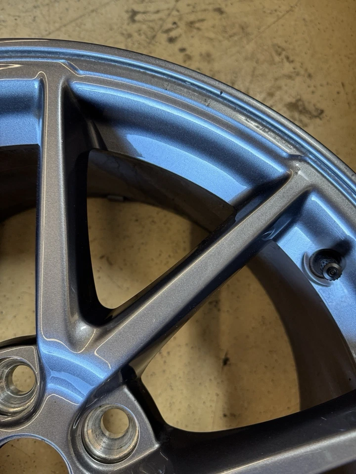 Tesla Model 3  2021  18 x 8.5 OEM  Charcoal  Rim Wheel  104426100A 95159 W11074 - Image 2 of 4