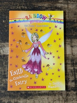Daisy Meadows : Complete 1-7 Set Rainbow Magic Paperback Books