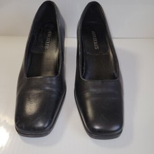 Aerosoles Classic Black Leather Block Heel Square Toe Office Pumps