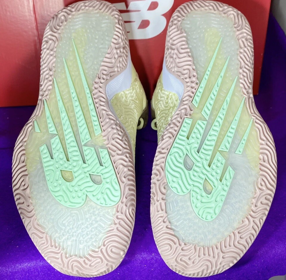 New Balance TWO WXY Family Ties Men display picture 2