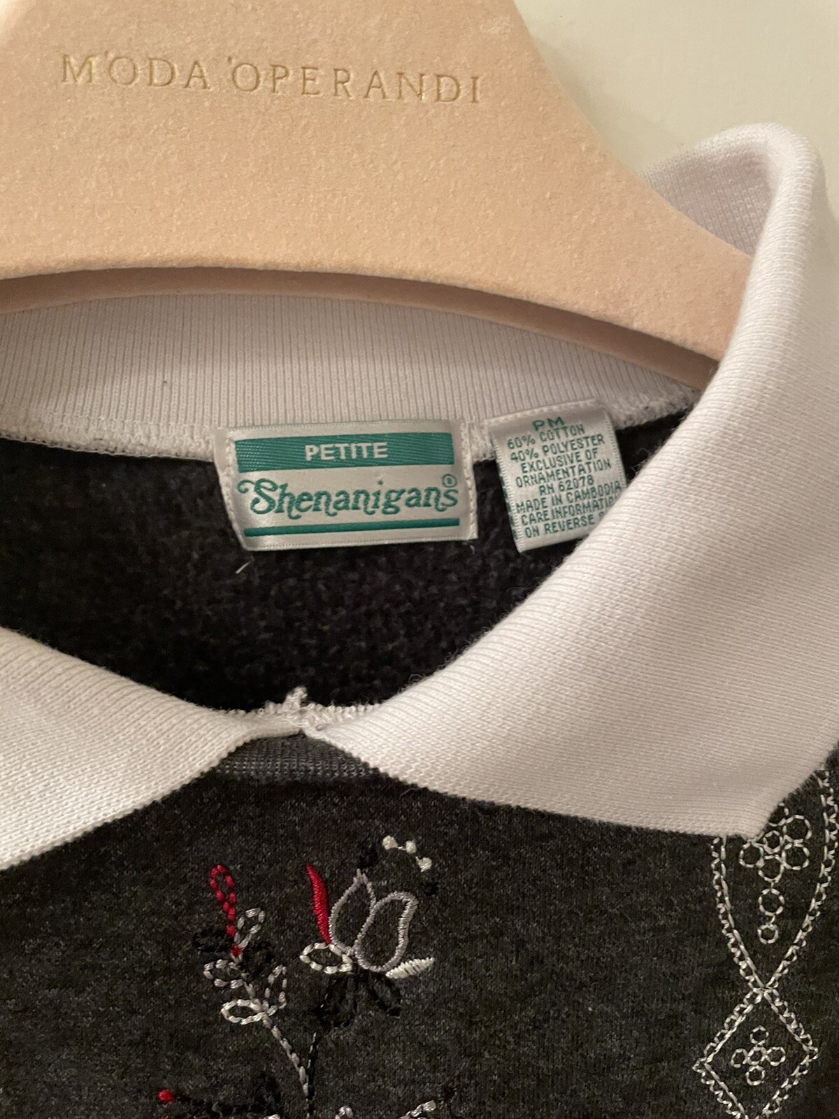 Shenanigans Vintage Gray Collared Embroidered Swe… - image 4