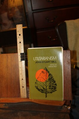 1979 Utilitarianism John Stuart Mill Oskar Piest Paperback 