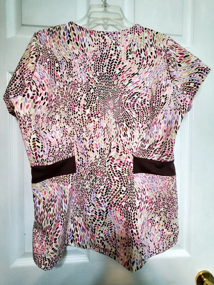 NWOT-Jockey Scrub Top Size M-Pastel/Tan Abstract Dots-Chest 22"/L 25" - Image 2 of 4