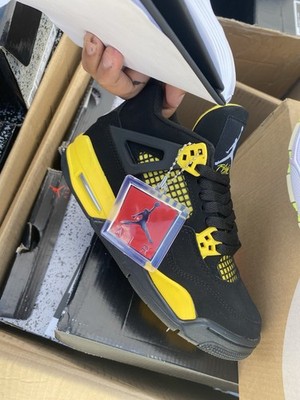 Jordan 4 Retro
