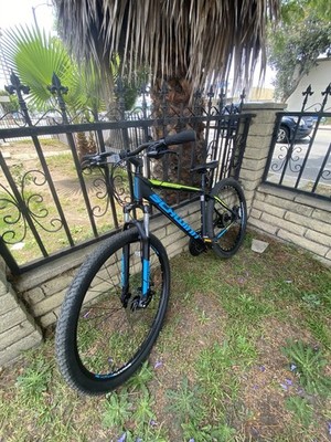 Schwinn 2023 Mesa 2 Mountain Bike Medium Disc Brakes, Shocks, 27.5