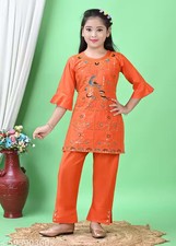 Traditional wear kurti for Girls / Girls Stylish Kurta And Pant Set Pack Of 1